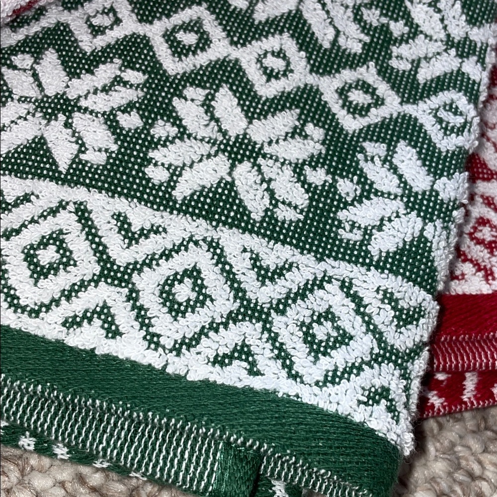 🌲Holiday Collection Kitchen Towels.Set of three beautiful quality towels - Picture 4 of 8